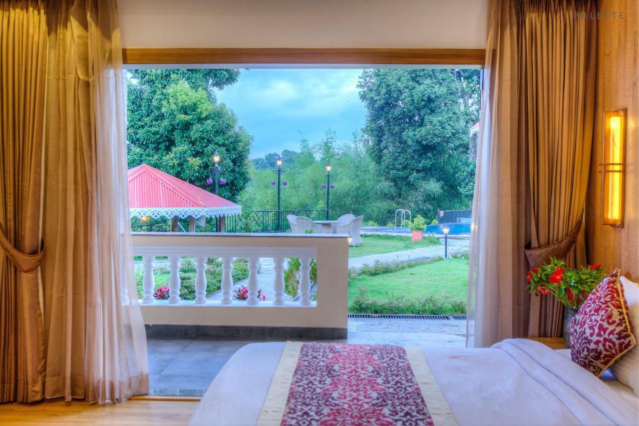Pine Tree Spa Resort, Калимпонг Екстериор снимка